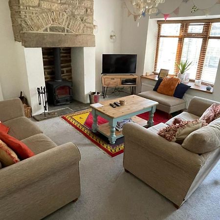 Wuthering Cottage - Central, Stylish, Cosy, Comfy Haworth Eksteriør billede