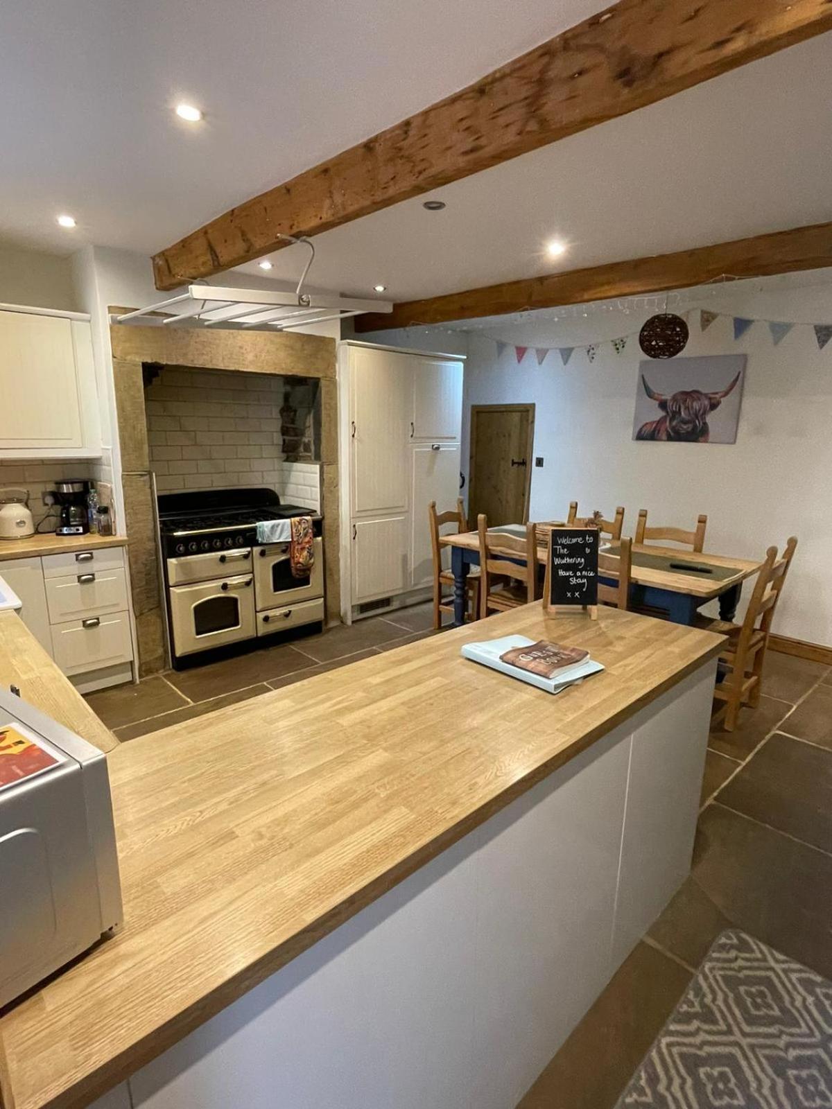 Wuthering Cottage - Central, Stylish, Cosy, Comfy Haworth Eksteriør billede